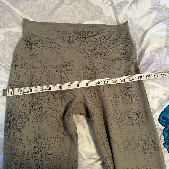 Lululemon Legging Women’s 8 Gray Wunder Train High-Rise Tight 25" - Picture 6 of 9